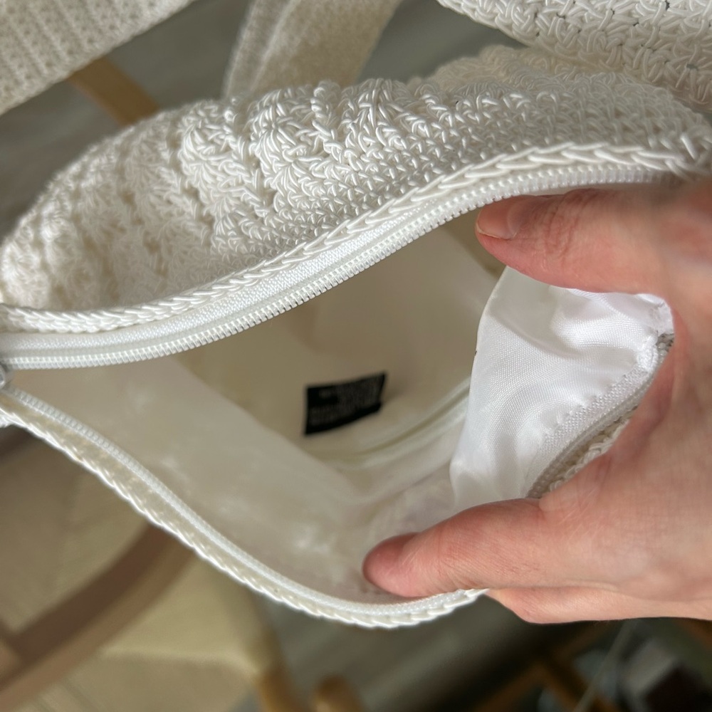 Vintage White Cotton Crochet Bag - Picture 8 of 10
